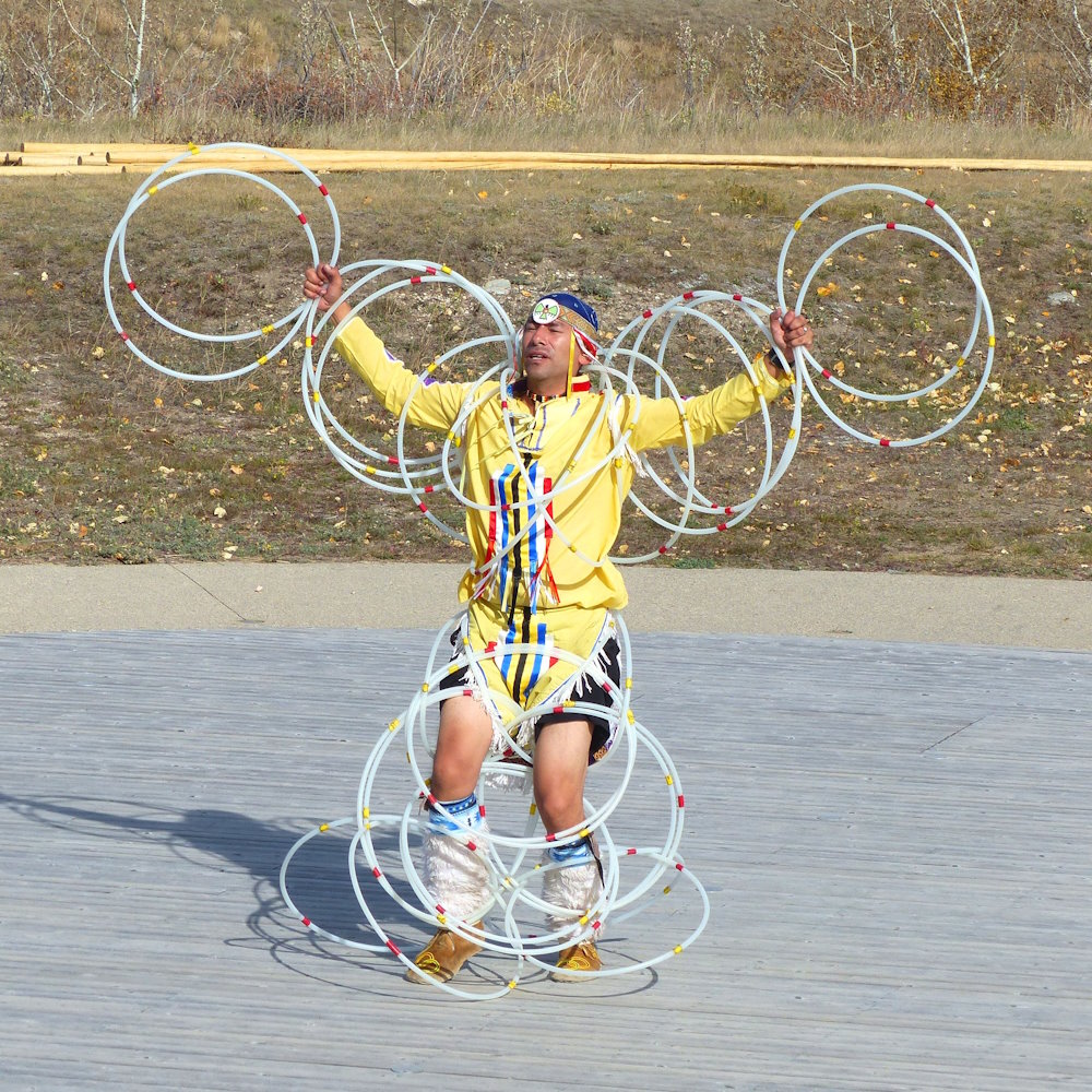Hoop Dance, Wanuskewin Heritage Park, Saskatoon, Saskatchewan, Kanada